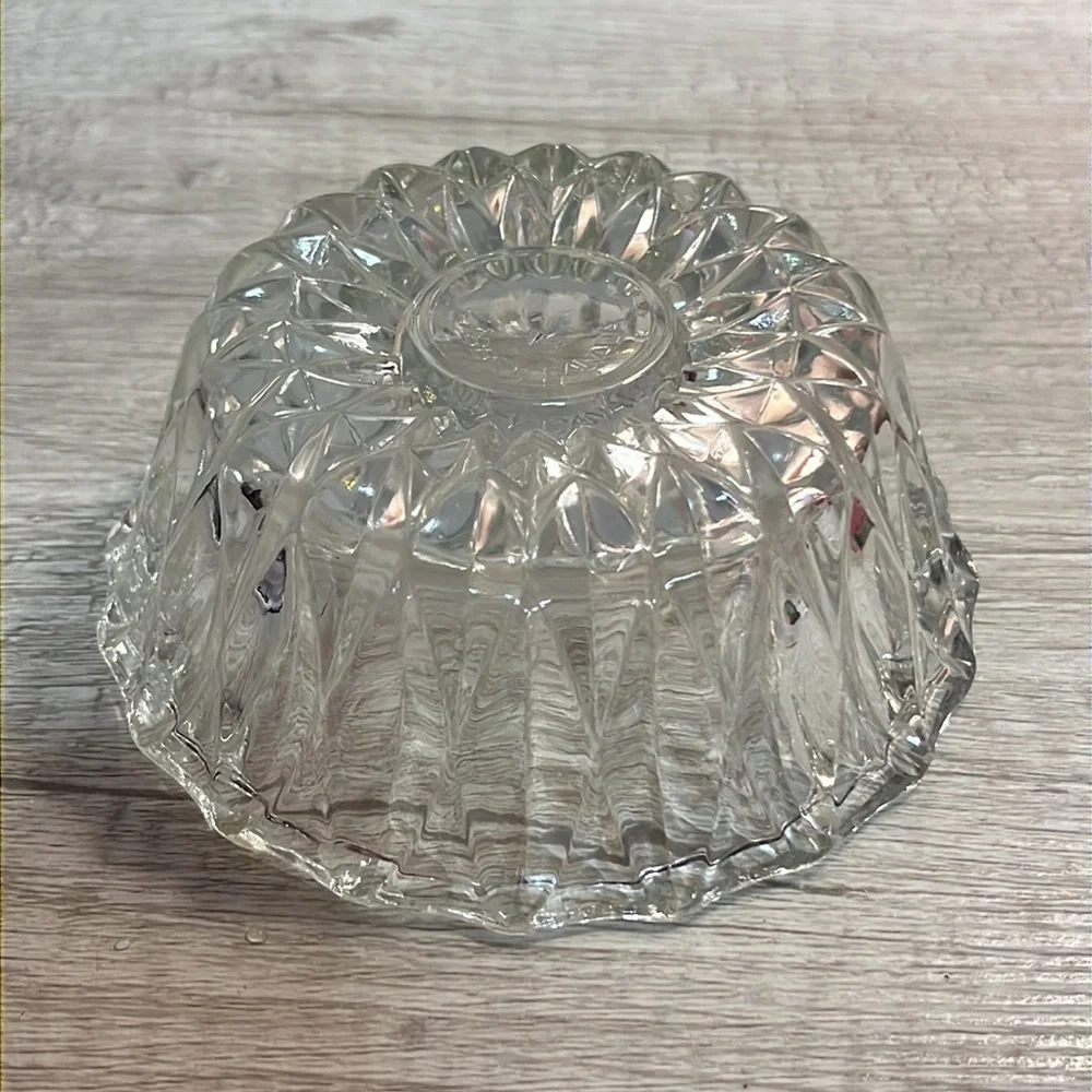 Vintage Canadian Canada Glass Trinket Dish